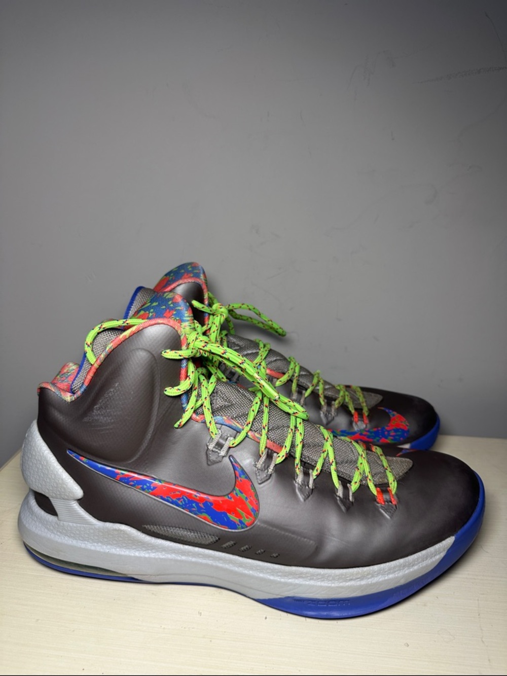 Nike Kevin Durant Men’s Gray Multicolor splatter volt strada